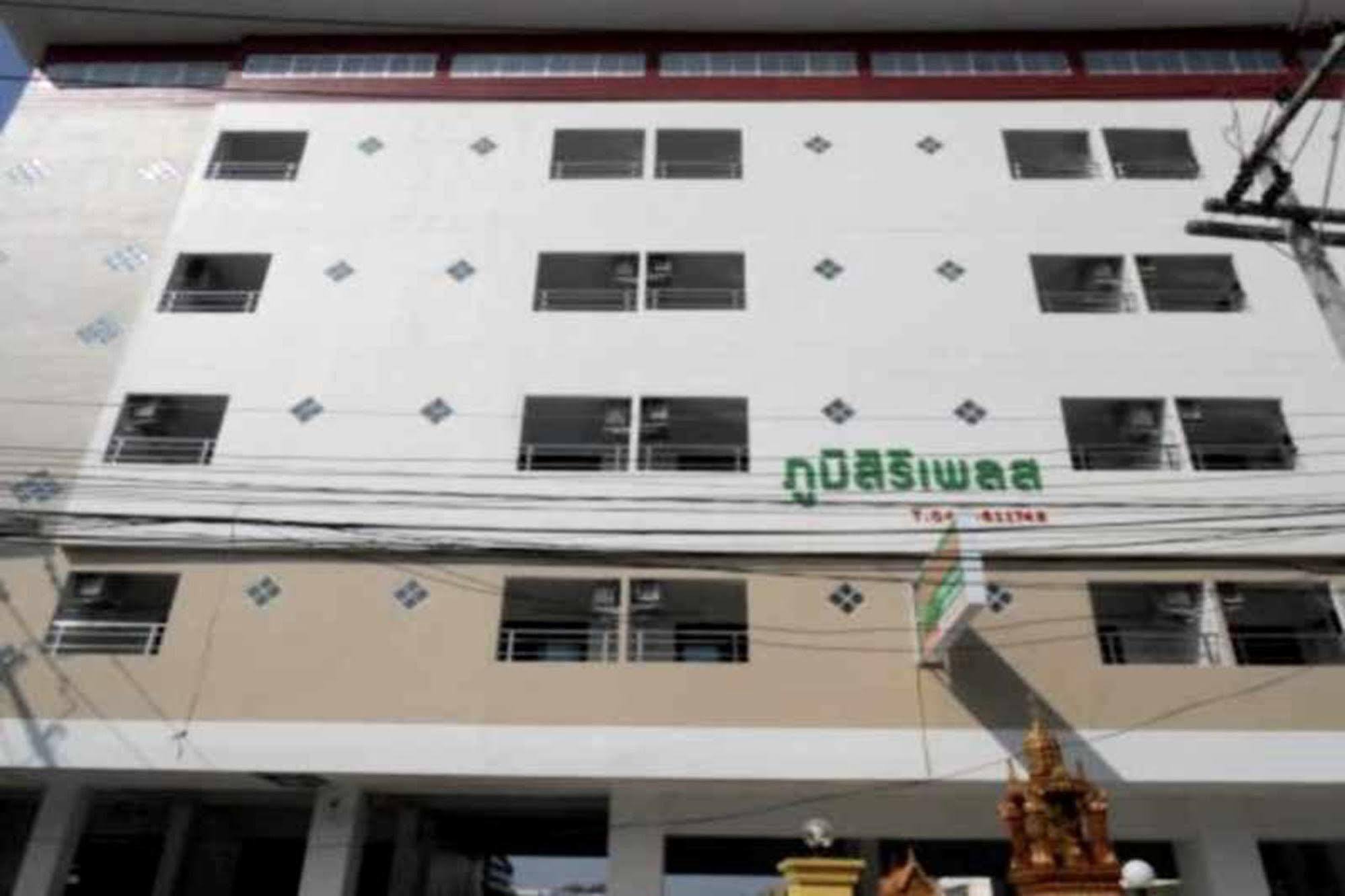 Poomsiriplace Buriram Buitenkant foto