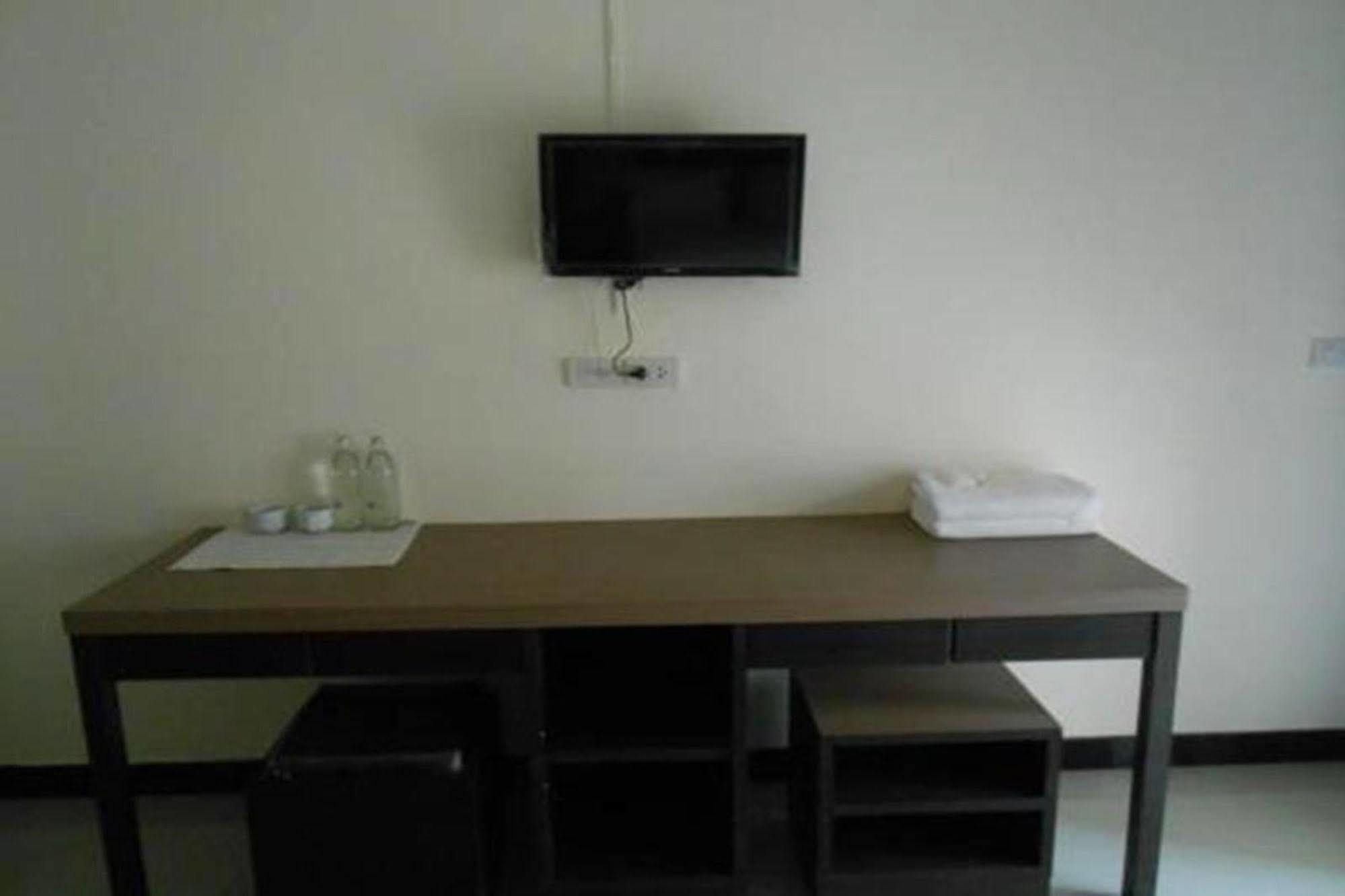 Poomsiriplace Buriram Buitenkant foto